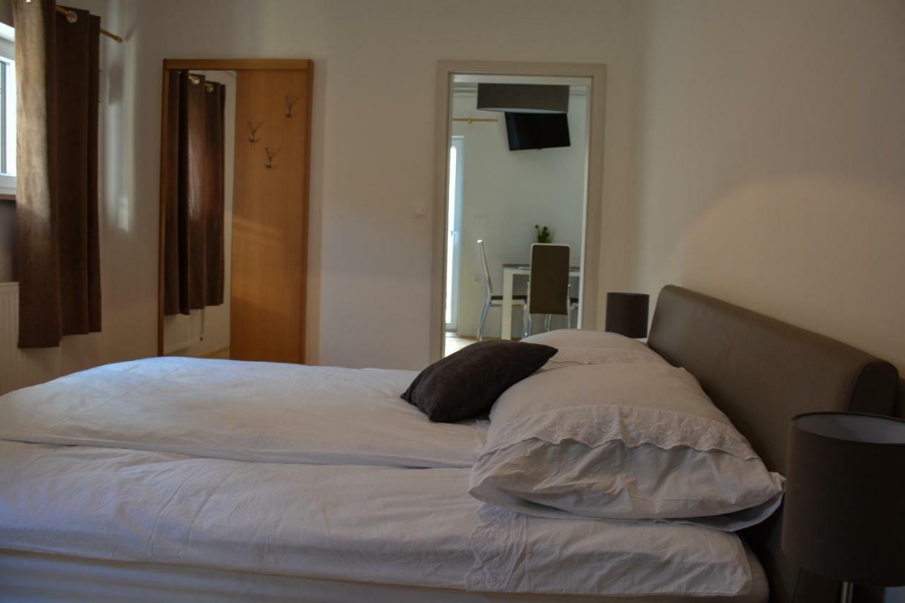 Farm Stay Zevnik Brežice Eksteriør billede